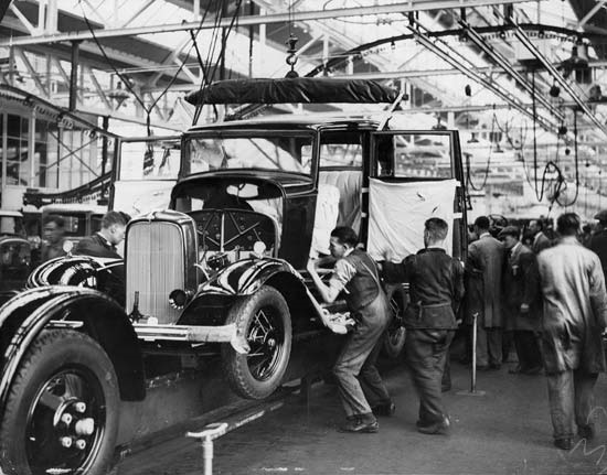 Ford Dagenham, England 1932.