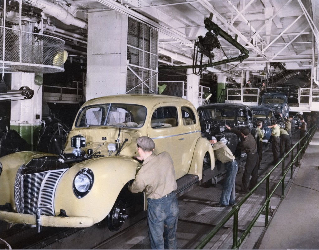 1940 Ford Assembly Line. Credit to Getty Image.